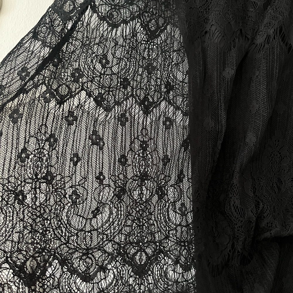 ASTR Lace cocktail dress